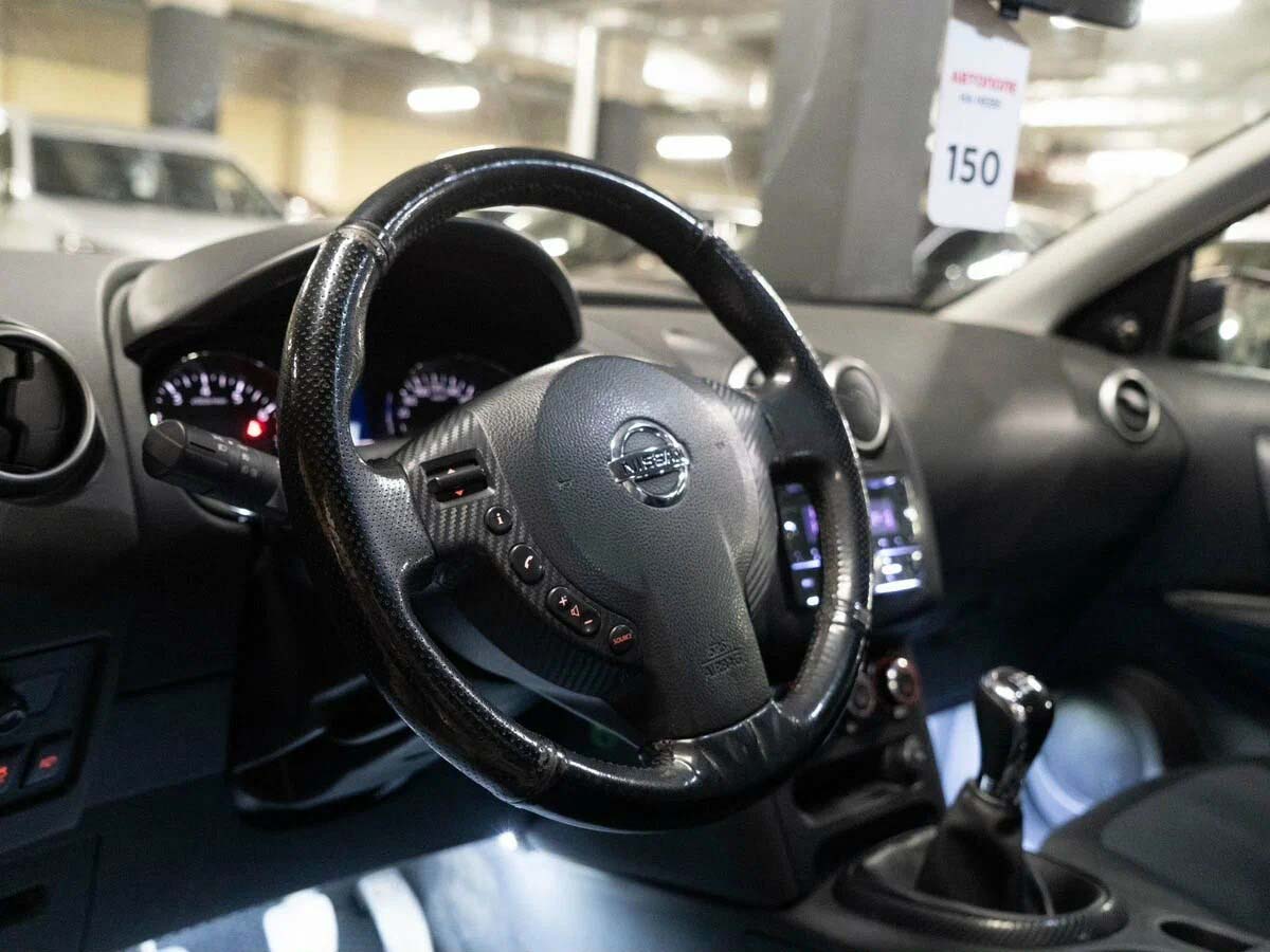 93736