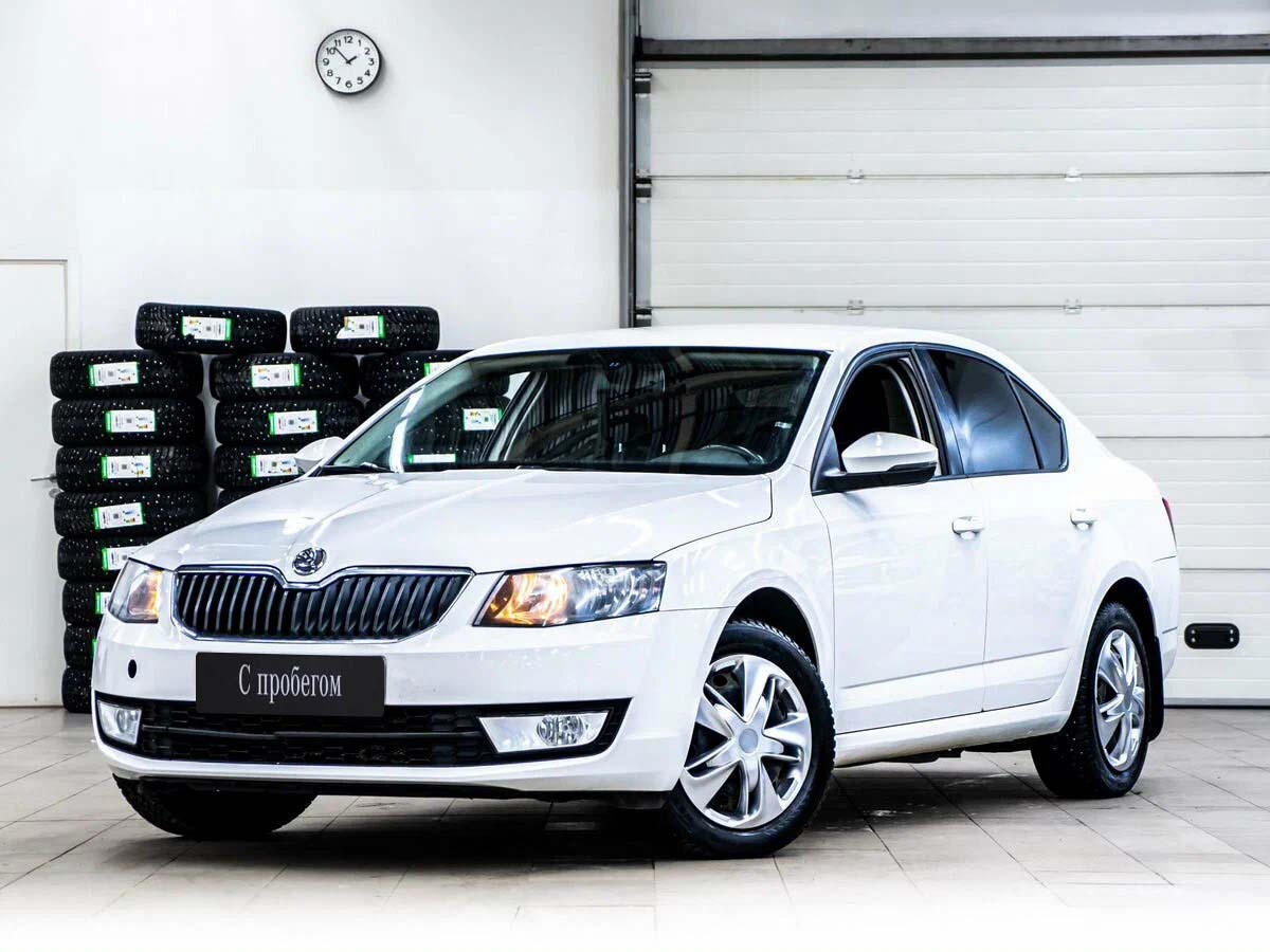 89632