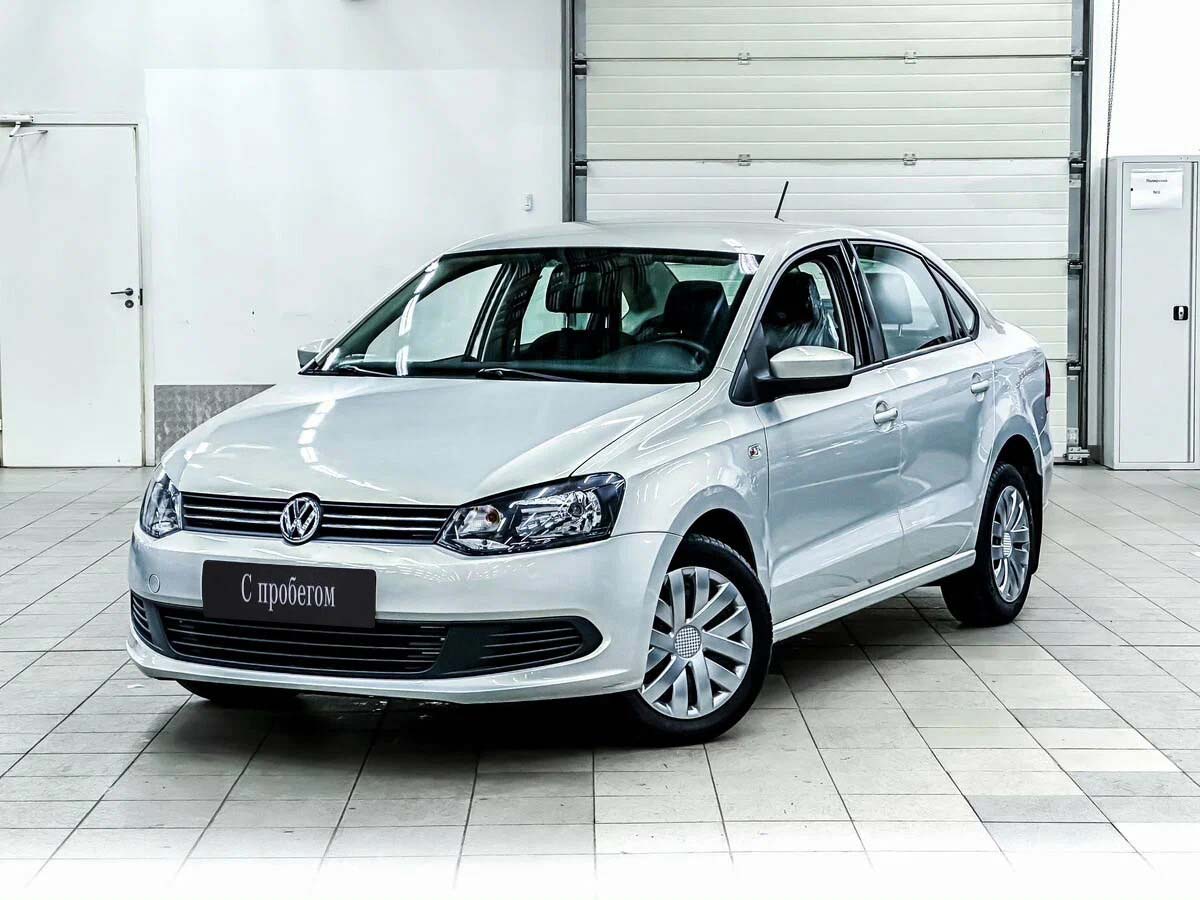 90136